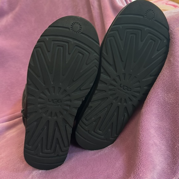 Ugg Women’s Classic Tall II Boots Size9 - Picture 6 of 6